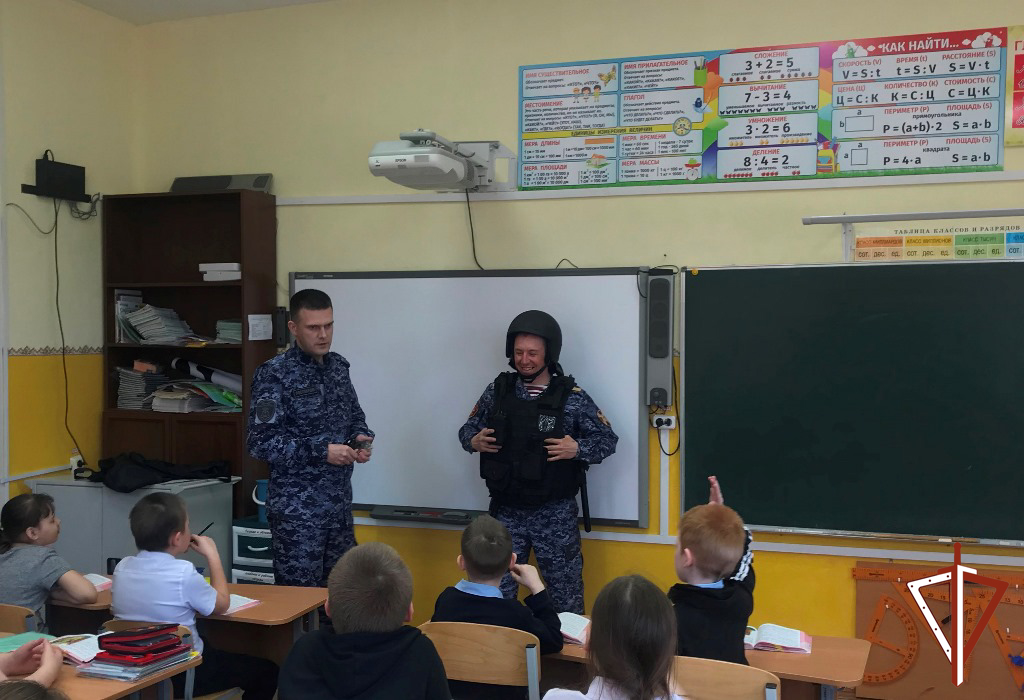 Березовское отделение вневедомственной охраны Росгвардии  отмечает 62-ю годовщину со дня образования.