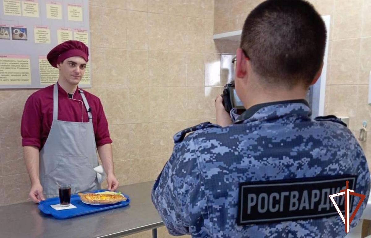 К всероссийской ведомственной акции «Кухни народов России» присоединились росгвардейцы на Урале.