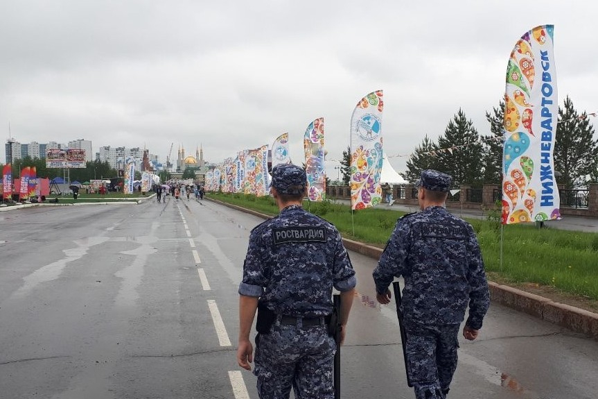 Росгвардейцы обеспечили правопорядок во время религиозного праздника Курбан-байрам в Югре.