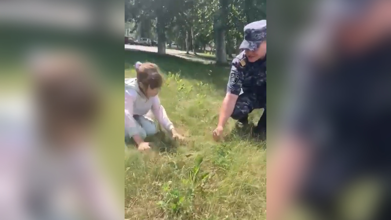 В Урае экипаж Росгвардии нашел потерявшегося ребенка.