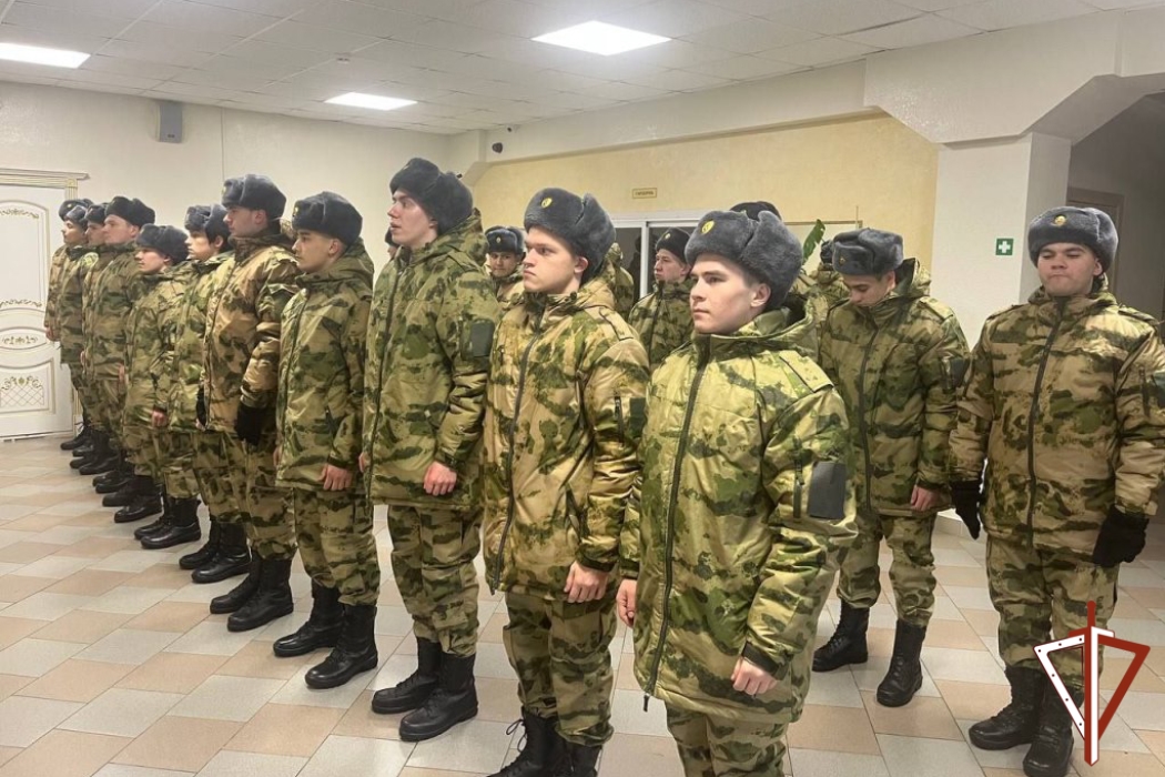 В Югре Росгвардия подвела итоги осенней призывной кампании: войска пополнили порядка 160 новобранцев.