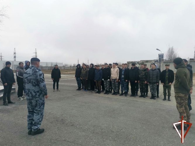 День открытых дверей состоялся в нижневартовском ОМОН «Сокол-Югра».