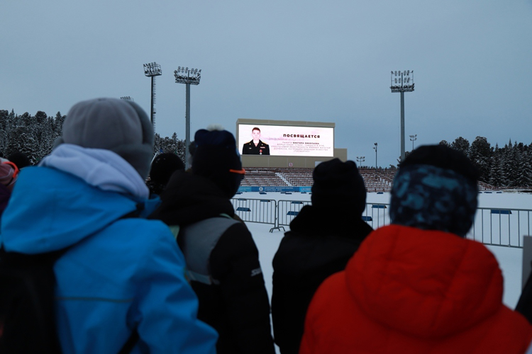 Соревнования по биатлону памяти сотрудника ОМОН «Стерх» Росгвардии стартовали в Югре.