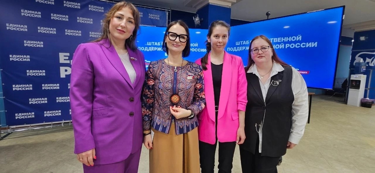 Реализацию проекта «Крепкая семья» обсудили в Ханты-Мансийске.