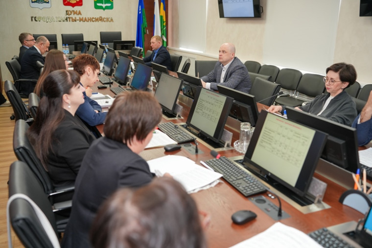 Комитет по социальной политике 17.04.2025.