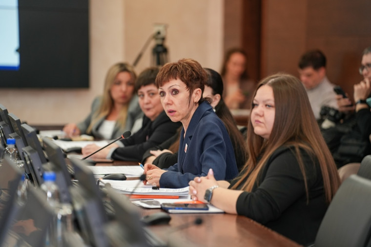 Комитет по социальной политике 17.04.2025.